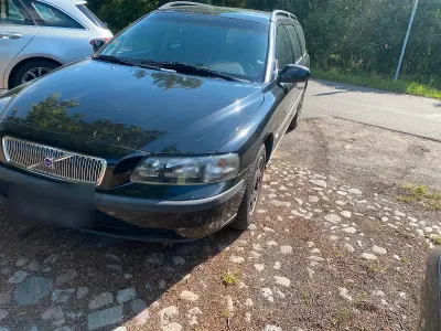 Gebraucht Volvo V70 140 PS (102 kW) 2020 Schwarz Kombi
