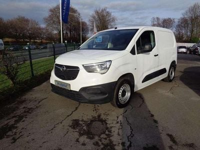 Gebraucht Opel Combo Selection 76 PS (55 kW) 2019 Jade weiß (uni) Van / Kleinbus