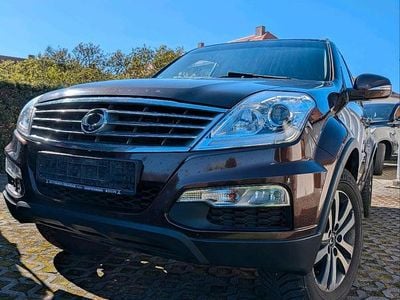 Usata SsangYong Rexton Crystal 155 CV (114 kW) 2013 Marrone SUV