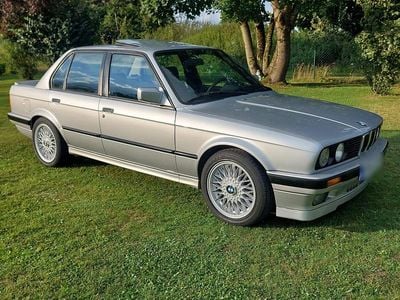 Gebraucht BMW 325 Shadowline 170 PS (125 kW) 1991 Silber Limousine