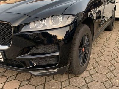 gebraucht Jaguar F-Pace 30d Prestige Automatilk AWD