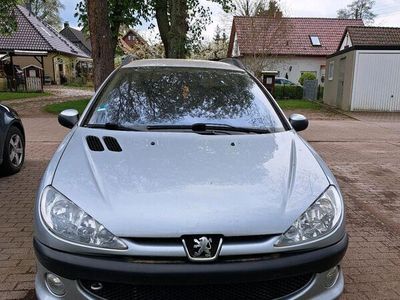 gebraucht Peugeot 206 SW (Kombi) TÜV 06/2025