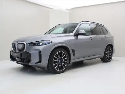 Używany BMW X5 M Sport 387 KM (284 kW) 2024 Szary SUV