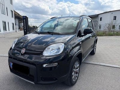 Second-hand Fiat Panda 4x4 Lounge 95 CP (69 kW) 2018 Negru Hatchback