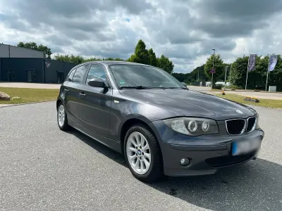 Gebraucht BMW 118 122 PS (89 kW) 2005 Grau Kleinwagen