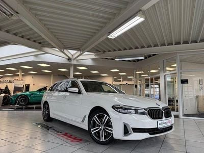 Weiß Gebraucht 2022 BMW 520 Luxury Line Limousine | 28.450 € (Guter Preis)