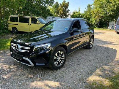 Mercedes GLC220