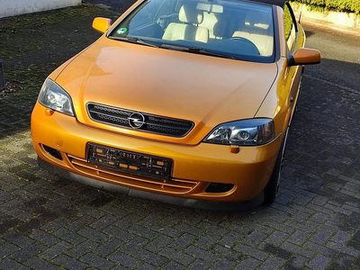 Gelb Gebraucht 2002 Opel Astra Cabriolet Cabrio | 2.990 € (Fairer Preis)