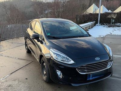 Schwarz Gebraucht 2018 Ford Fiesta Kleinwagen | 9.600 € (Fairer Preis)