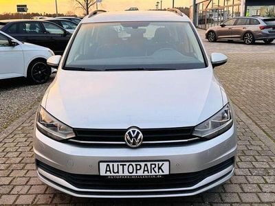 Gebraucht VW Touran 150 PS (110 kW) 2018 Silber Van / Kleinbus