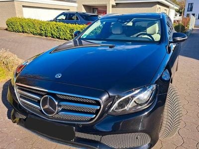 Gebraucht Mercedes E220 Avantgarde 194 PS (142 kW) 2019 Schwarz Limousine