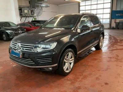 Gebraucht VW Touareg R-line 262 PS (192 kW) 2016 Schwarz SUV