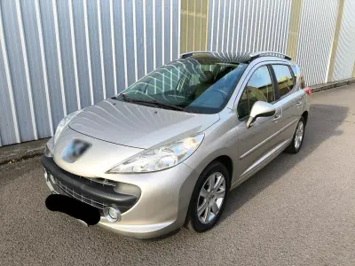 Gebraucht Peugeot 207 120 PS (88 kW) 2009 Silber Kombi