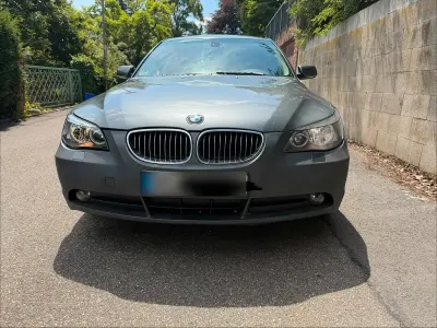 Gebraucht BMW 520 170 PS (125 kW) 2005 Grau Limousine