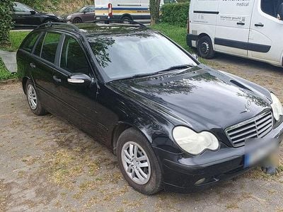 Gebraucht Mercedes C180 Classic 143 PS (105 kW) 2004 Schwarz Kombi