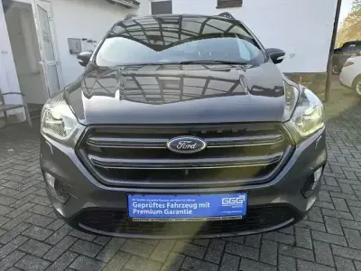 Gebraucht Ford Kuga ST-Line 179 PS (131 kW) 2017 Grau SUV