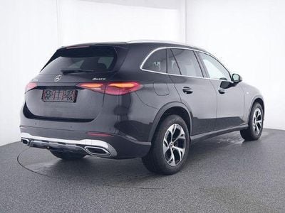 Gebraucht Mercedes GLC300e 333 PS (244 kW) 2024