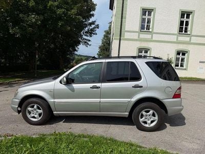Mercedes ML320