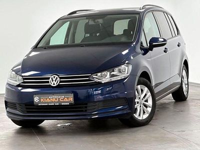 Gebraucht VW Touran Comfortline 116 PS (85 kW) 2017 Blau Van / Kleinbus