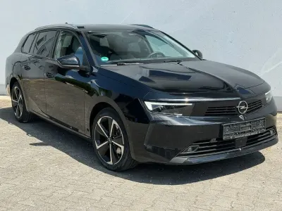 Gebraucht Opel Astra Business Elegance 131 PS (96 kW) 2023 Schwarz Kleinwagen