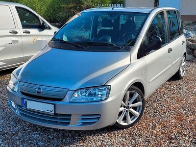 Silber Gebraucht 2006 Fiat Multipla Active Van / Kleinbus | 4.999 €