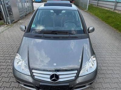 Gebraucht Mercedes A180 Avantgarde 116 PS (85 kW) 2010 Grau Limousine
