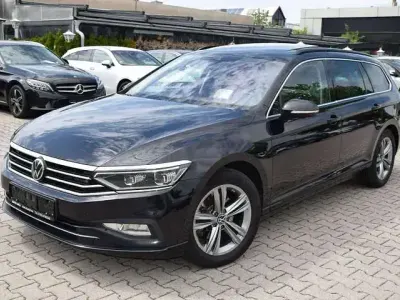 Gebraucht VW Passat Business 200 PS (147 kW) 2021 Deep black perleffekt Kombi