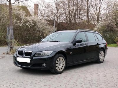 Gebraucht BMW 318 143 PS (105 kW) 2009 Schwarz Kombi