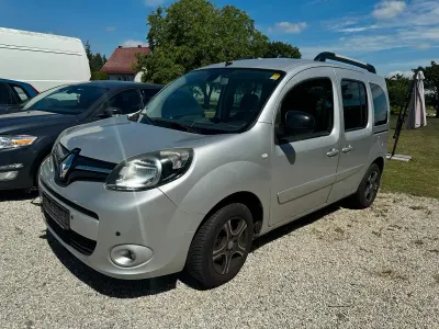 Gebraucht Renault Kangoo 114 PS (83 kW) 2014 Silber Van / Kleinbus