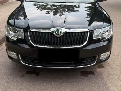 Gebraucht Skoda Superb Elegance 160 PS (117 kW) 2010 Schwarz Limousine