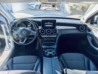 Gebraucht Mercedes C220 Exclusive 170 PS (125 kW) 2015 Limousine