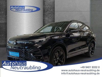 (schwarz) deep black perleffekt Gebraucht 2024 VW Tiguan R-line SUV | 43.890 € (Etwas zu teuer)