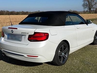 Gebraucht BMW 220 Sport Line 190 PS (139 kW) 2018 Weiß Cabrio