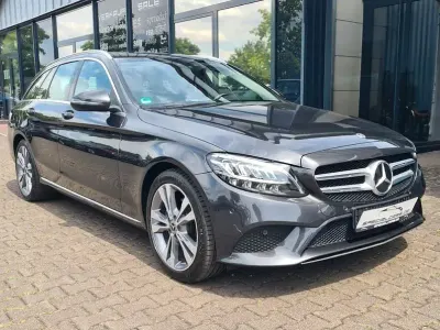 Gebraucht Mercedes 200 Avantgarde 160 PS (117 kW) 2021 Grau Limousine