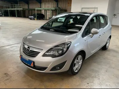 Gebraucht Opel Meriva Innovation 140 PS (102 kW) 2010 Silber Van / Kleinbus