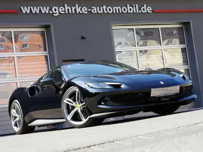 Gebraucht Ferrari 296 829 PS (609 kW) 2024 Nero ds Coupé