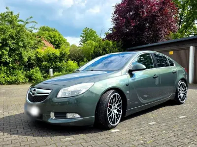 Gebraucht Opel Insignia Innovation 260 PS (191 kW) 2009 Grün Limousine