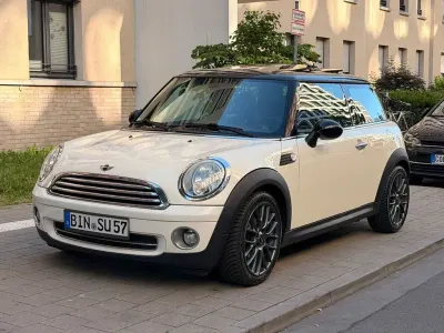 Usado Mini Cooper 120 CV (88 kW) 2009 Blanco Utilitario