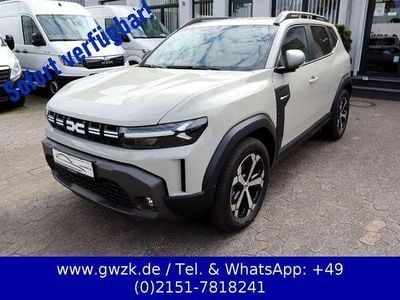 Sandsteinbeige Gebraucht 2024 Dacia Duster Journey SUV | 26.650 € (Fairer Preis)