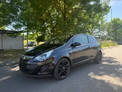 Gebraucht Opel Corsa Color Edition 140 PS (102 kW) 2012 Schwarz Kleinwagen