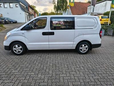 Hyundai H-1