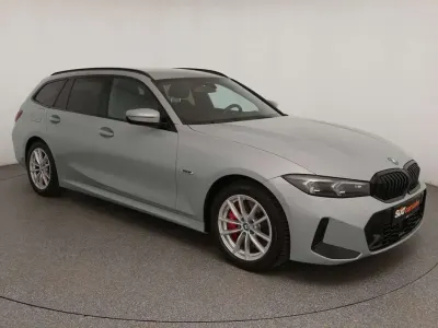 Gebraucht BMW 330e M Sport 292 PS (214 kW) 2023 Grau Kombi