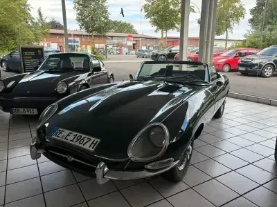 Gebraucht Jaguar E-Type R 268 PS (197 kW) 1967 Grün Cabrio
