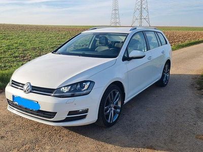 Weiß Gebraucht 2014 VW Golf VII Highline Kombi | 13.790 €