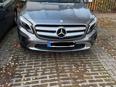 Mercedes GLA200