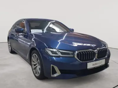 Gebraucht BMW 520 Luxury Line 190 PS (139 kW) 2022 Phytonicblau metallic Limousine