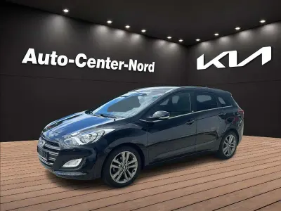 Gebraucht Hyundai i30 YES! 135 PS (99 kW) 2016 Phantom black Kombi