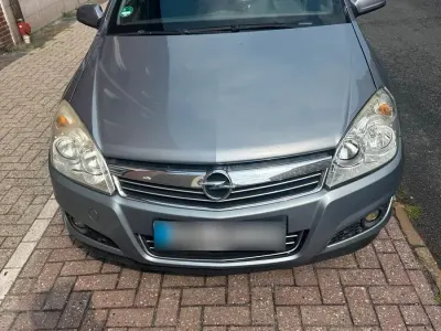 Gebraucht Opel Astra 105 PS (77 kW) 2005 Silber Kombi