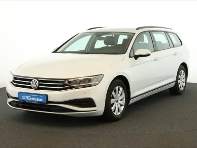 Gebraucht VW Passat 150 PS (110 kW) 2023 Gletscherweiss metallic Kombi