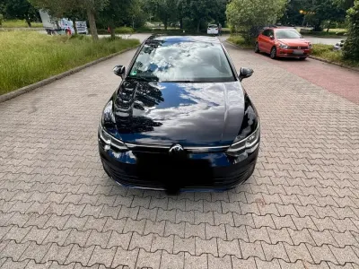 Gebraucht VW Golf VIII Life 150 PS (110 kW) 2020 Schwarz Limousine